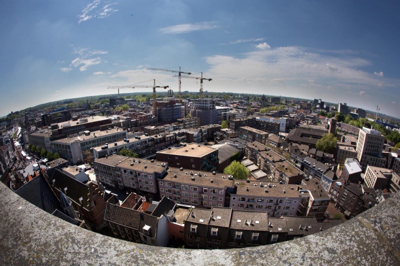 Uitzicht vanaf de Stevenskerk. Nijmegen, 27-5-2013 . dgfoto.