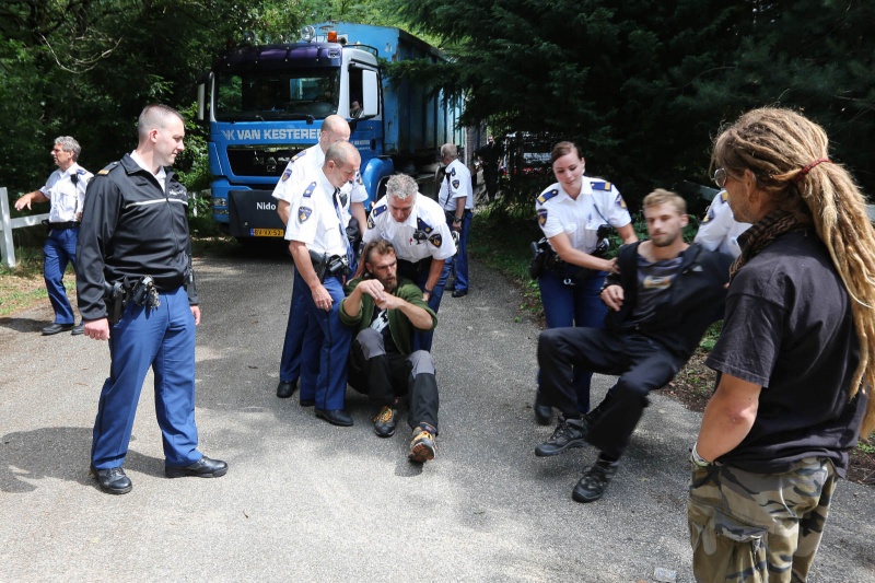 Ontruiming Hoge Hoenderberg, Groesbeek, 8-8-2013 . dgfoto.