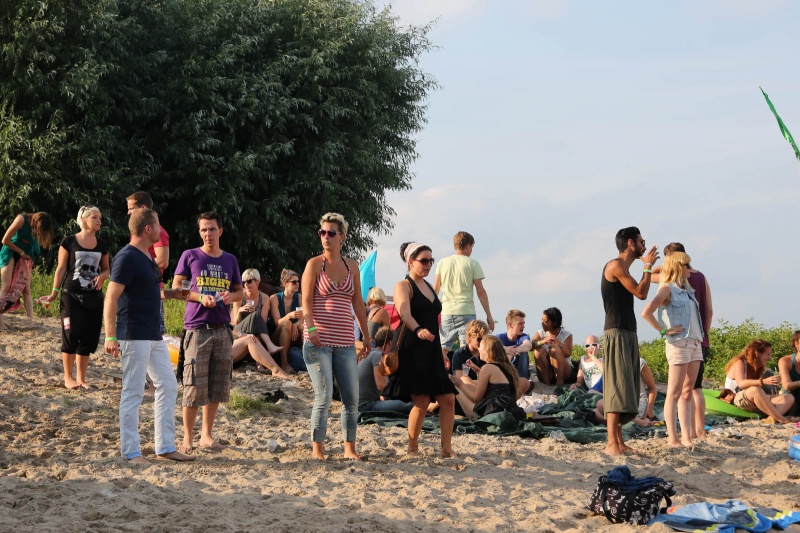 Bij De Sprok in Bemmel is voor het eerst het minidancefestival Lariekoek.van de organisatoren Jesse & Manon. Nijmegen, 28-7-2013 . dgfoto. dance, house simone