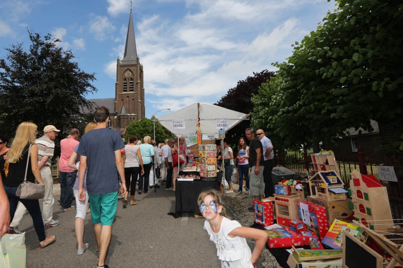 batenburgse dag (grote zomermarkt. Batenburg. Met paling en ezels , 28-7-2013 . dgfoto.