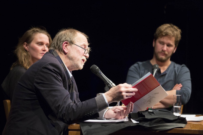 In de Lindenberg vindt dit keer de Nijmeegse Nacht van het Wintertuinfestival plaats.Rond 20.30 uur wordt Arjan Ederveen ondervraagt door Wilfried de Jong in de grote theaterzaal. A.L. Snijders samen met Maartje Wortel.
. Nijmegen, 24-11-2013 . dgfoto.