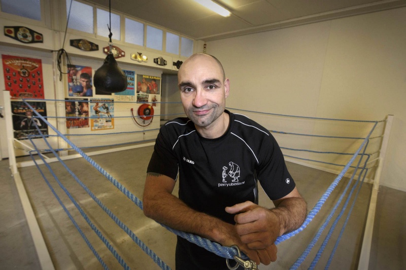 Oud-kickboxwereldkampioen Perry Ubeda opent begin januari een 'weerbaarheidscentrum' . Nijmegen, 12-12-2014 . dgfoto.