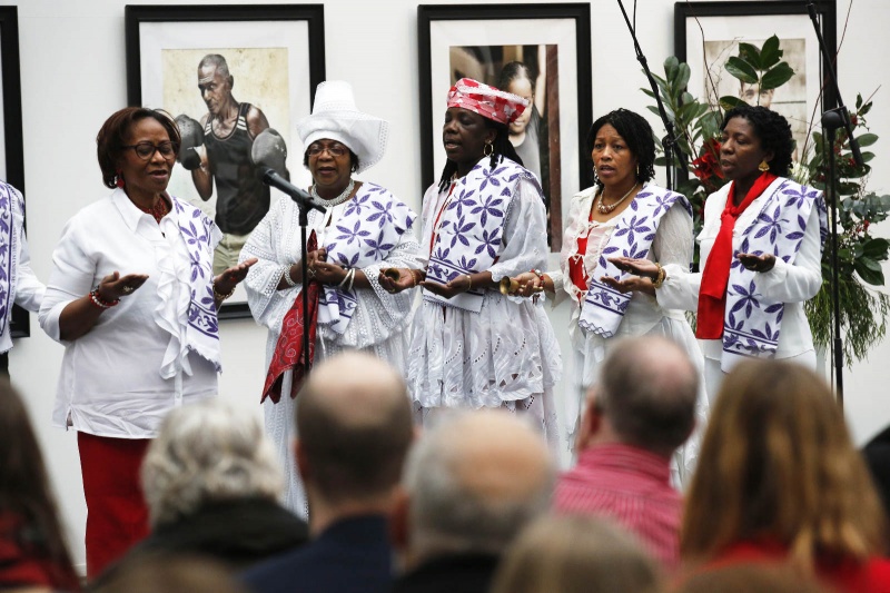 Uitgaan op eerste Kerstdag in Nijmegen: Surinaams koor in Afrikamuseum. Nijmegen, 26-12-2014 . dgfoto.