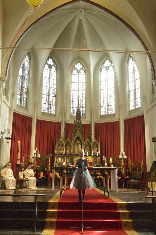 amira bij carnavalsmis iin petrus-canisiuskerk in molenstraat nijmegen. Nijmegen, 15-2-2015 . dgfoto.