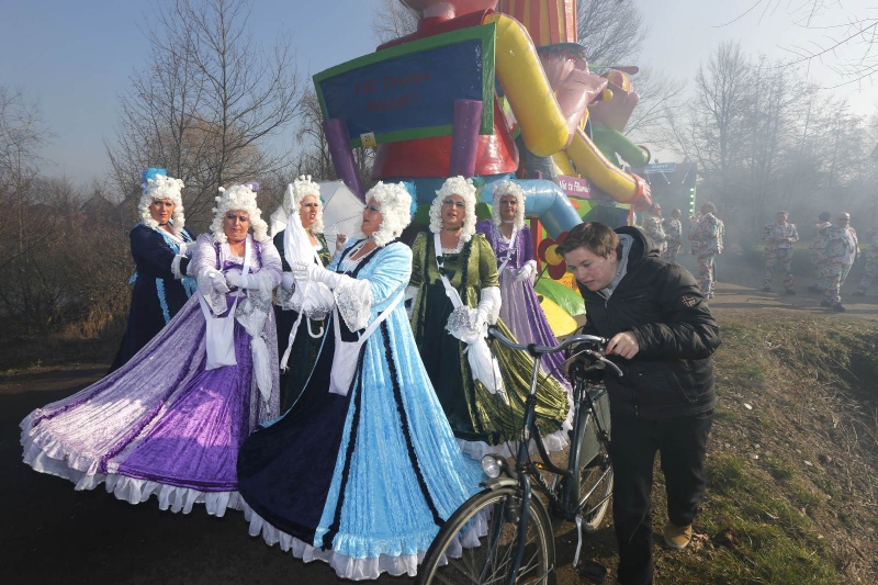 Carnava, l Carnavalsoptocht in Horssen, 16-2-2015 . dgfoto.