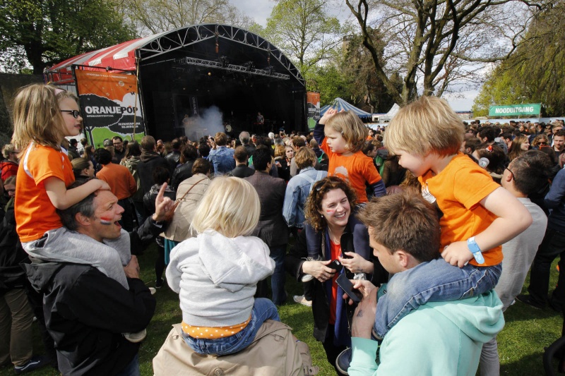 Hunnerpark
Oranjepop
. Nijmegen, 27-4-2015 . dgfoto.