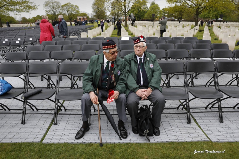 canadese militaire begraafplaats. Dodenherdenking. 70 jaar bevrijdt  door Canadese veteranen, Groesbeek 3-5-2015 . dgfoto.