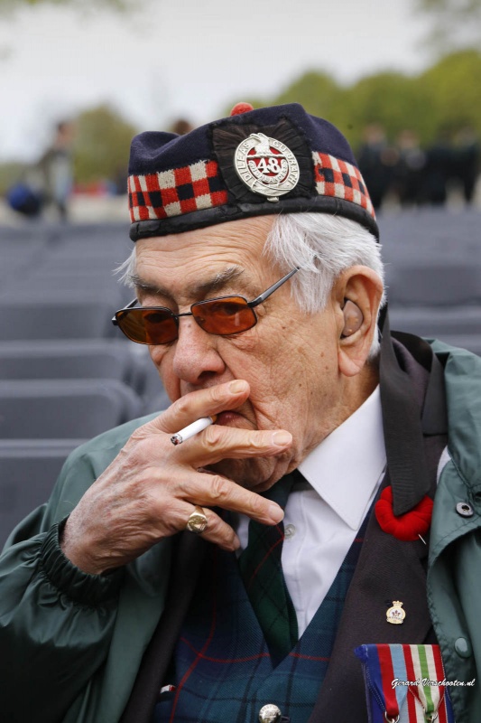 canadese militaire begraafplaats. Dodenherdenking. 70 jaar bevrijdt  door Canadese veteranen, Groesbeek 3-5-2015 . dgfoto.