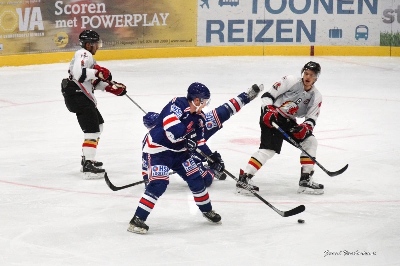 ijshockey: Devils - Leuven. nummer 8. Nijmegen, 2-10-2015 . dgfoto.