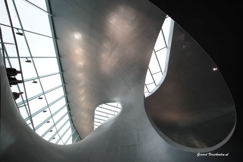 Nieuwe NS stationshal van architekt van Berkel bij het station Arnhem, 9-11-2015 .