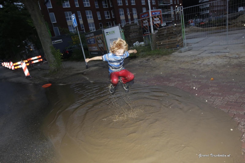 Straatfeest Regentessestraat met buur en buren uit de straat. Nijmegen, 23-9-2015 . dgfoto.