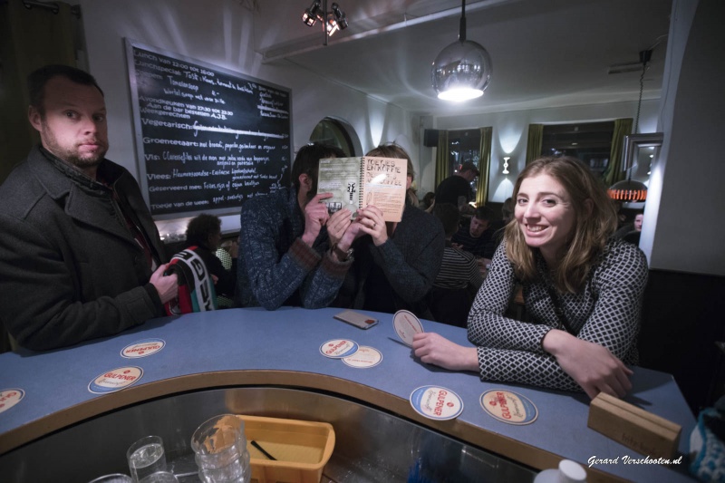 Eritrees eten in de Plak met o.a Marleen, Ruben. Nijmegen, 18-1-2016 .