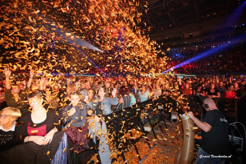 Megapiratenfestijn in Gelredome met Frans Bauer, Luv, Jacques Herb, Wolter Kroes, Koos Albers e.a.. Nijmegen, 10-12-2016 .