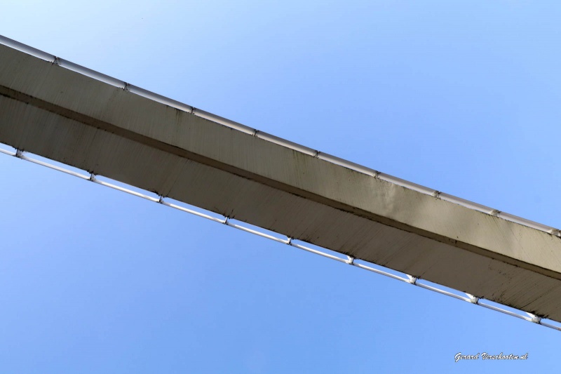 Haventje bij Ooijpoortbrug laag water. Nijmegen, 26-11-2016 .