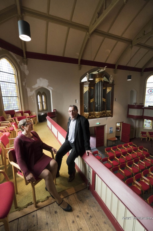 Lutherse kerk, hoek Daalseweg, Canisstraat, dominee, Gerald, orgel en Haarlems raam. Nijmegen, 3-10-2017 .