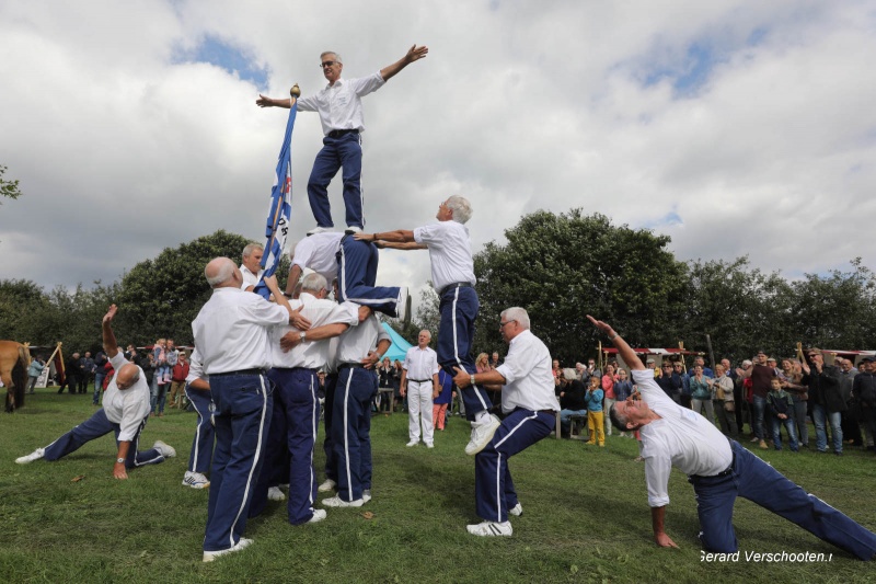 Oogstfeest en landdag in Breedeweg, Groesbeek met o.a de RK jonge boeren met levende pyramide., 10-9-2017 .