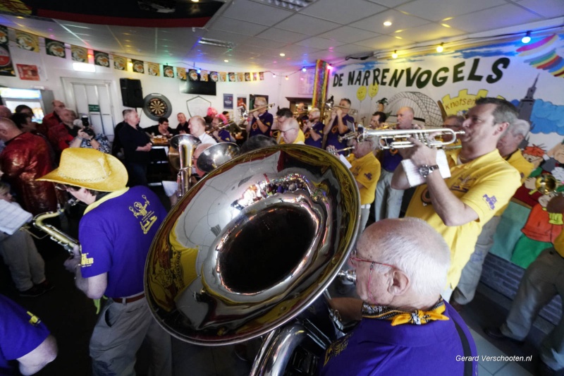 Dweilorkesten festival bij de voetbalclub Trekvogels met o.a orkest uit  Nijmegen. Nijmegen, 4-2-2018 .