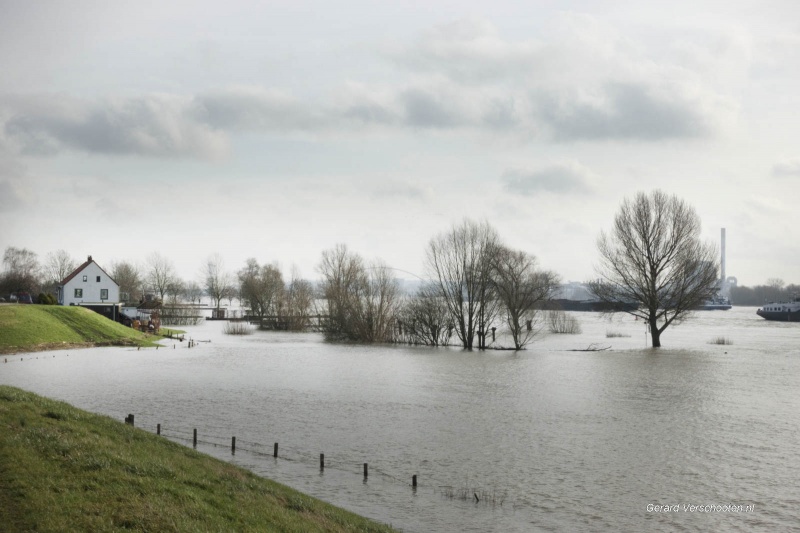 Hoogwater. Nijmegen, 13-5-2018 .