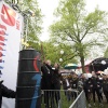 \"Nijmegen, 5-5-2012 . Bevrijdingsvuur op Hunnerpark ontstoken door burgemeester\"