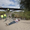 \"Nijmegen, 30-8-2012 . Kinderen van basischool Petrus Canisius maken als aanloop voor de KeepItCleanDayNijmegen op 21 september al het Waalstrandje bij de brug schoon\"