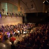 \"Nijmegen, 1-12-2012 . dgfoto:  Het Gelders Orkestlab in de Vasim met Benjamin Levy, dirigent, pianist Ralph van Raat, presentatie , Hans van den Boom.\"