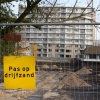 \"Bord: \"pas op Drijfzand\" bij vijver Oud Burgeren Gasthuis aan de Molukkenstraat die leeggepomptis en gereinigd wordt.. Nijmegen, 18-2-2013 . dgfoto.\"
