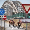 Onduidelijke verkeerssituatie wat betreft fietsen van Lent naar Nijmegen. Nijmegen, 5-8-2013 . dgfoto.