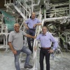 Papierfabriek Innoviopapers (Sappi), drie werknemers van Ondernemingsraad papierfabiek maken doorstart. Nijmegen, 8-7-2014 . dgfoto.