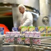 \"Friesland fabriek in Kalkar verwerkt Nederlandse melk tot Fristi
22-03-2004\"