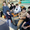 \"Kinderen spelen spelletjes, playstation, schminken, twister, allochtoon, op basisschool na CITOtoets
12-02-2004\"