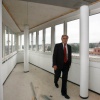 \"nieuwbouw_HAN-campus Kapittelweg_
met directeur in mooiste kantoortje van het gebouw. Is nog niet toegewezen.\"