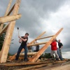 \"Nijmegen, 21-08-2008, Kops plateau, De Romeinse pallisaden worden overeind gezet voor de vesting, Romeinse dagen\"