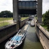 \"Sluis met boot  bij Weurt\"