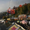 \"Kermis vanuit hoge zweefmolen\"