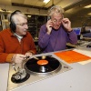 \"Klaas Tesser en John Wolf in laatste uitzending jazzprogramma . Unique FM Malden\"