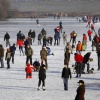 \"Schaatsen op de oude Waal in de Ooij\"