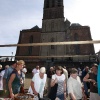 \"De \"Luuzemert\", ofwel Luizenmarkt, een rommelmarkt rond de st.Stvenstoren in Nijmegen op maandagmorgen\"