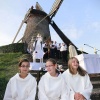 \"Wijchen, mariaprocessie rondom molen met mis\"