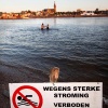 \"Nijmegen, 26-7-2010 . Zomerfeesten, Vierdaagse, verboden in de Waal te zwemmen\"