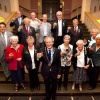 \"Nijmegen, 29-4-2011 . Lintjesregen 2011, gedecoreerden en burgemeester op de trappen, groepsfoto\"